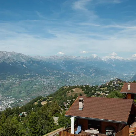 Boname By Interhome * ナンダ